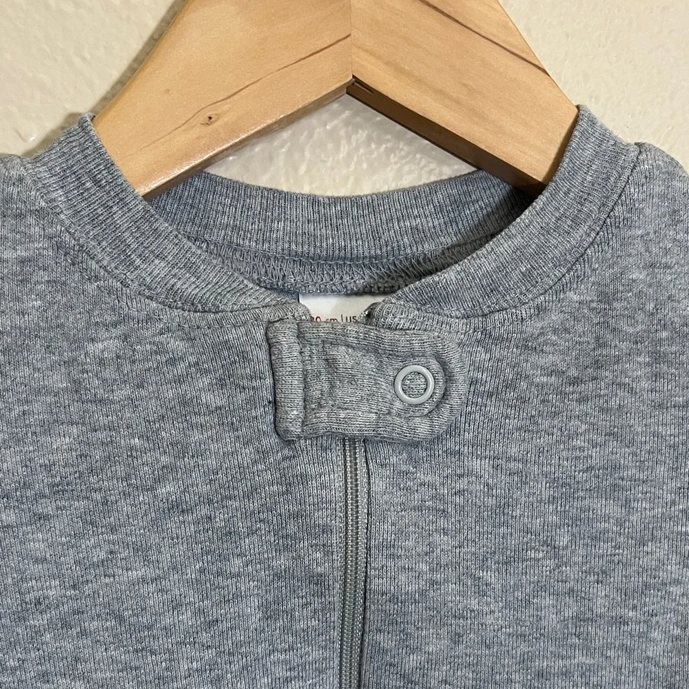 Hanna Andersson Gray Organic Cotton One Piece Pajamas